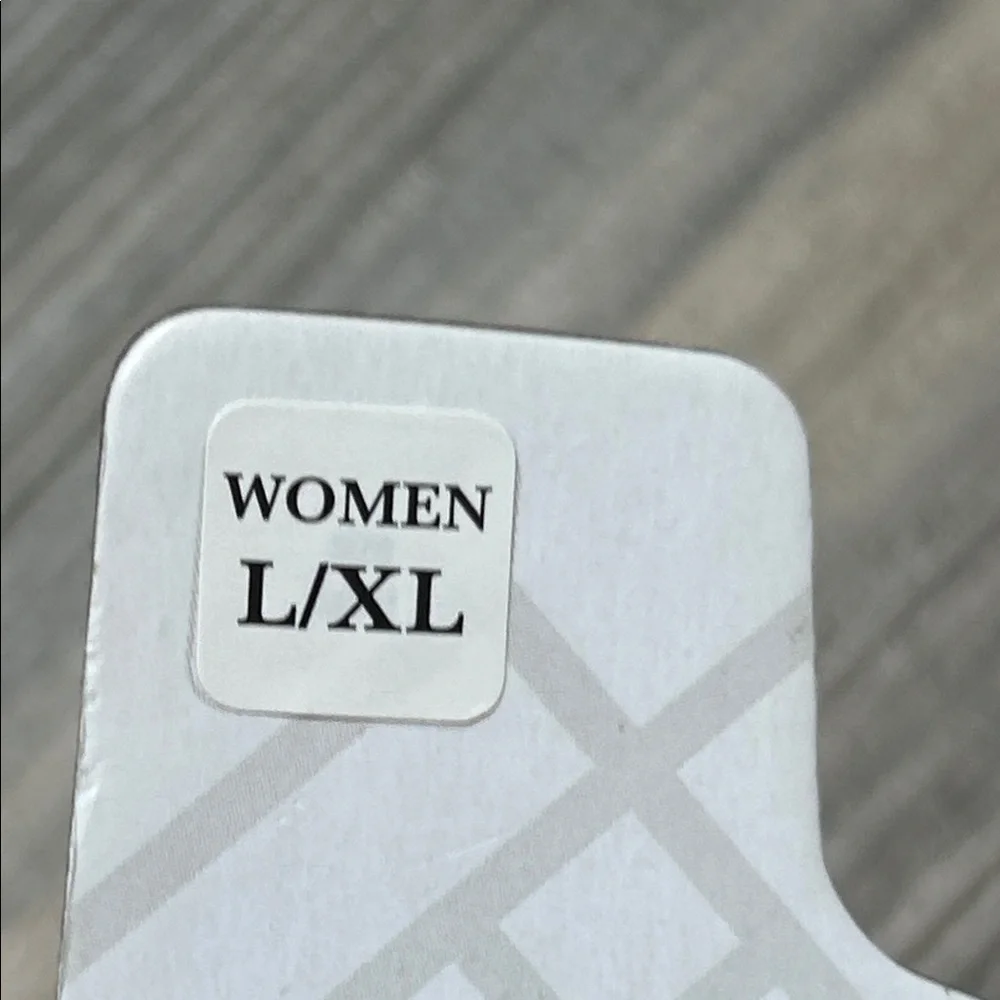 NWT Isotoner Gloves - Picture 6 of 9